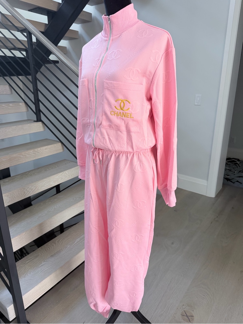 CHANEL Pink Two-Piece Matching Set Tracksuit Lounge Set size Large - Picture 4 of 15